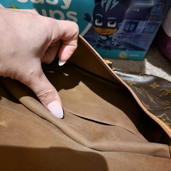 Louis Vuitton vintage purse - Picture 5 of 5